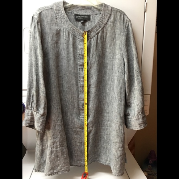 Top - Picture 5 of 8